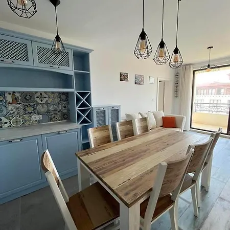 Life Blue Apartment *